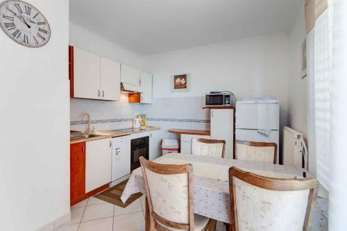 Apartment in Novi Vinodolski 53746 - image 3