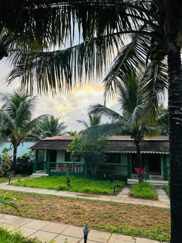 Golden Pearl Beach Resort - Goa