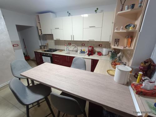 virtuve, Casa FLOREA in Vama Buzaului