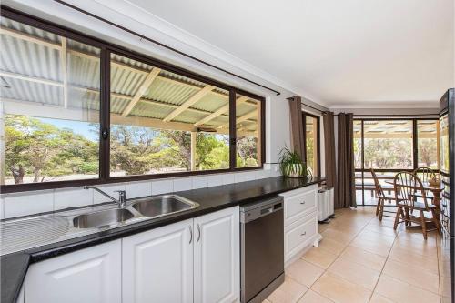 Létesítmények, Farm Lake Sauna Retreat Mandurah in Herron