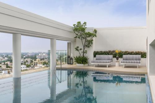 Swimming pool, The Raintree Hotel - St.Mary's Road in Chennai City Center