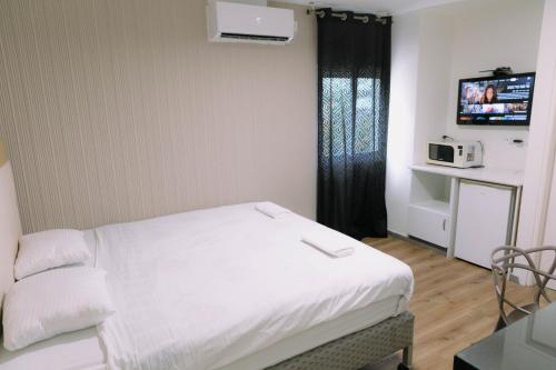 Rich Luxury Suites - Renovated - image 4