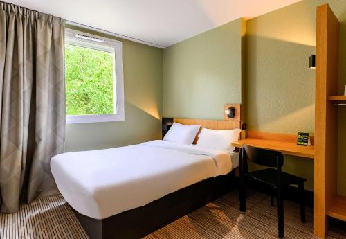 1 queen bed