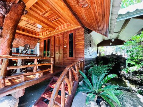 タク Magmai Homestay Tak 5つ星 ゲストハウス 外観