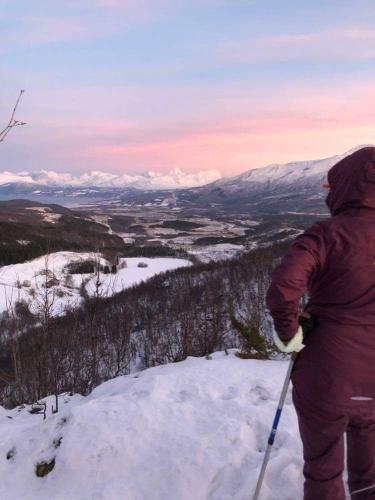 Feriehus midt mellom Tromsø og Senja in Storsteinnes