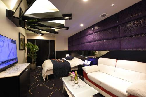 Hotel GLOW -ホテル グロウ-