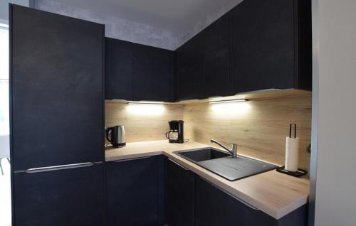 кухня, Maison Cosy Proche Mer in Lessay