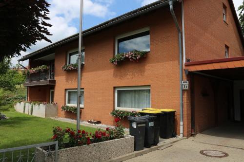 外部景觀, Große gut ausgestattete Ferienwohnung, barrierefrei, direkt an der A7 in 塞森