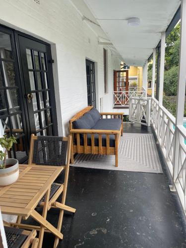 Sandton Farmhouse - image 5