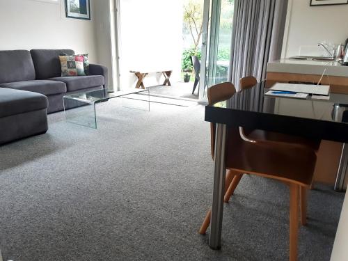 BY THE SEA ON SACKVILLE in Fitzroy