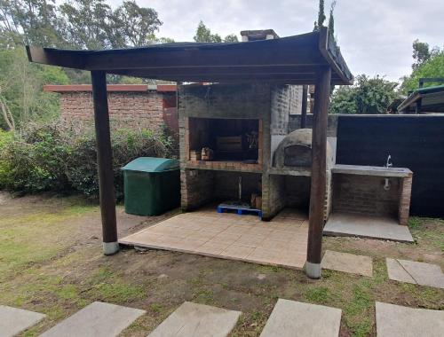 Hermosa casa con piscina en Bella Vista Piriápolis a 2 c de la playa (Hermosa casa con piscina en Bella Vista Piriapolis a 2 c de la playa) in Bella Vista