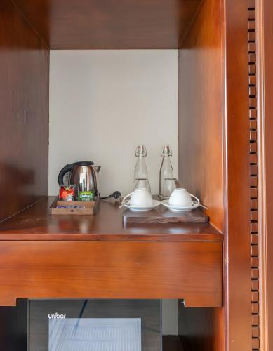 Double or twin room, deluxe, pool view
