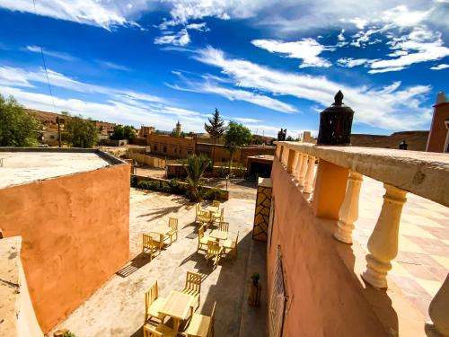 Restorāns, Maison d'hôtes imouzzar asfalou (Maison d'hotes imouzzar asfalou) in Aitbenhado