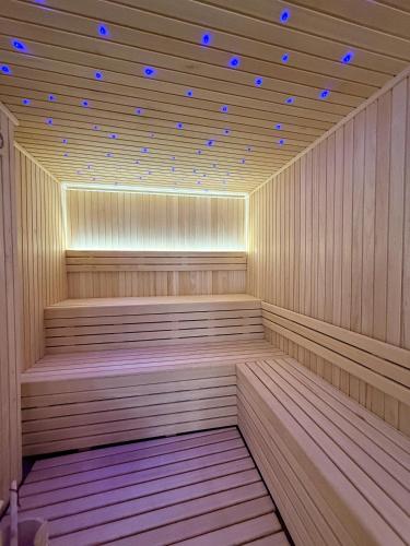 Gyógyfürdő, Šafran Zlatibor (Safran Zlatibor) in Jezero