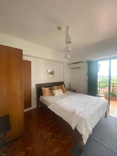 Raya Garden Vacation Home 2 bedroom sunset view, Manila