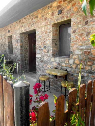 Archontiko Kantilis chambre d'hôte Néon Keramídion