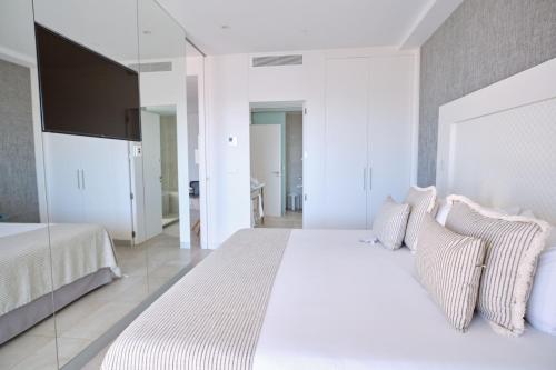 Suitopía - Sol y Mar Suites Hotel - image 5