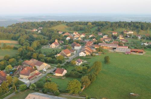 ทัศนียภาพภายนอกโรงแรม, Studio Chamole in โปลิญี