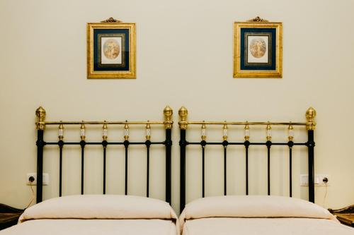 Pazo Almuzara - Tap to explore photos