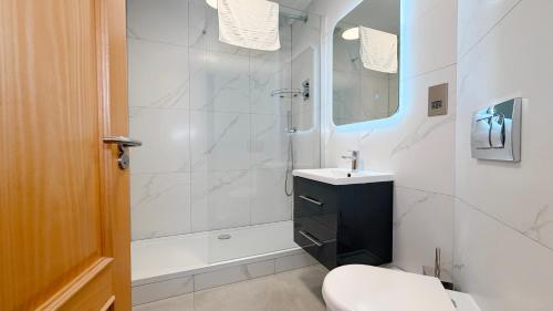Broc House Suites - image 6
