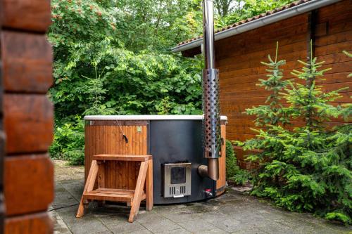 Pezsgőfürdő, Lekker knus in de Huismus in Diffelen