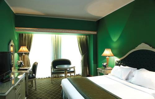 room detail thumbnail 0