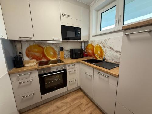 Kitchen, Premium Yacht Ausstattung Apartments Hotel 3 in Neugraben-Fischbek