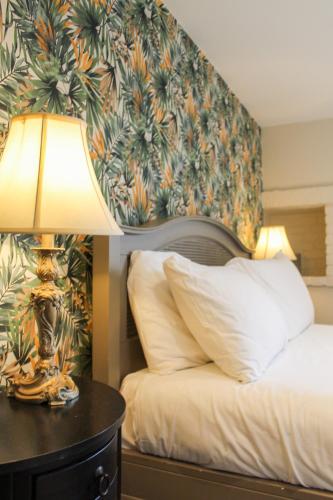 The Crescent Turner Hotel Room Type - King Room