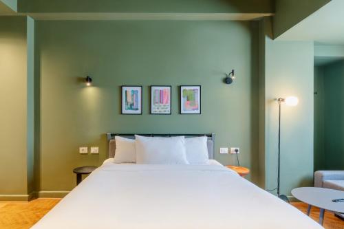 grey l studio apartments Downtown Cairo Ouzonian House - image 4