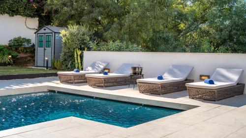 VACATION MARBELLA I Villa La Plage Luxury Villa Private Heated Pool Rooftop Hot Tub Entertainment Room Walking Distance to the Finest Beaches - image 3