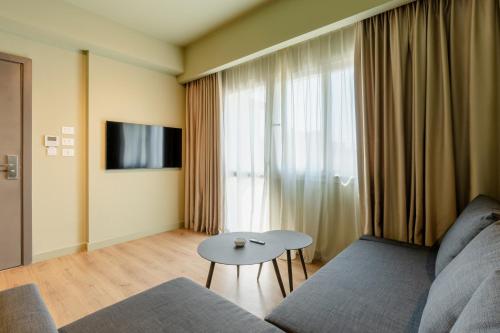 grey l studio apartments Downtown Cairo Ouzonian House - image 11