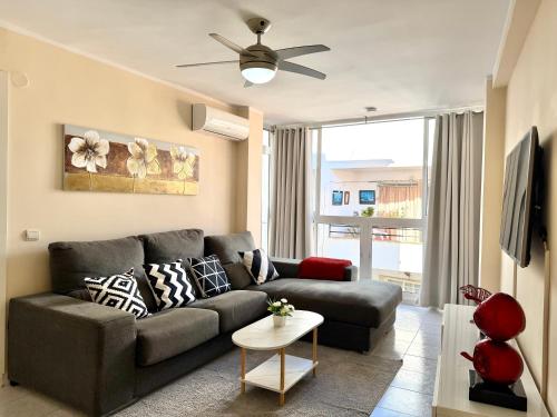 Beautiful modern apartment 100m from the sea - Paseo Marítimo Rey de España