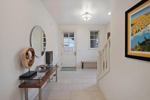 Cairn Luxury Vacation Rentals at Bend - image 10