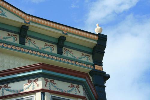 3BR Beautiful Remodeled Victorian w/ Beach Locker - image 13