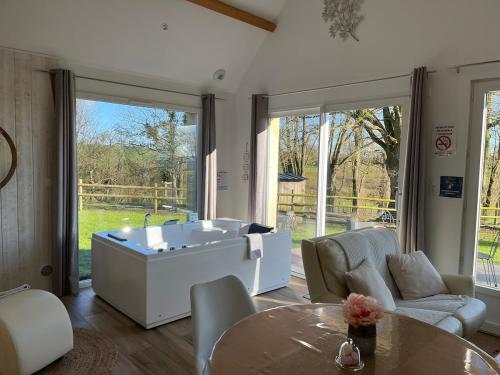 Karstais baseins, Gîtes & SPA du bien-être (Gites & SPA du bien-etre) in Saint-Calez-en-Saosnois