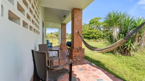 Beachfront Apt on Aguada-5min from Rincon in Aguada