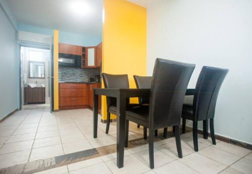 Beachfront Apt on Aguada-5min from Rincon in Aguada