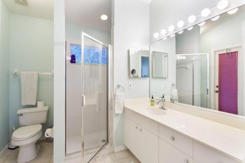 Serene & Attractive 3BR Pool - image 14