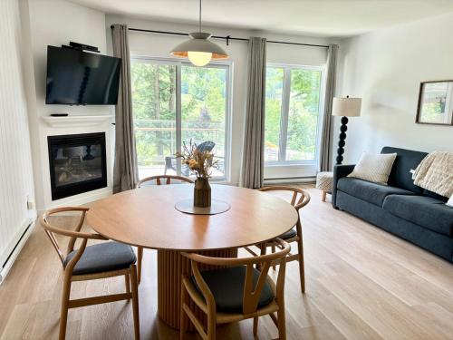 Ski in out condo sur la montagne in Бромон (Квебек)