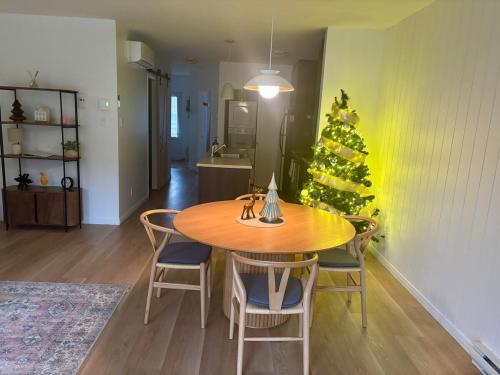 Ski in out condo sur la montagne in Бромон (Квебек)