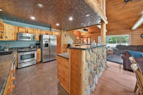 Forest Glade in สเตอร์กิส (MI)