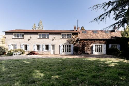 Grande longère normande avec piscine & sauna gîte à louer Mousseaux-Neuville