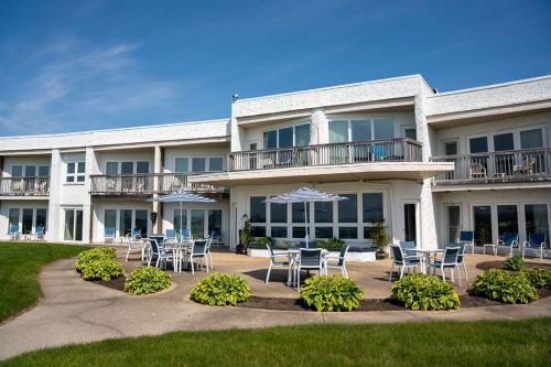 Surf & Sand Beach Motel