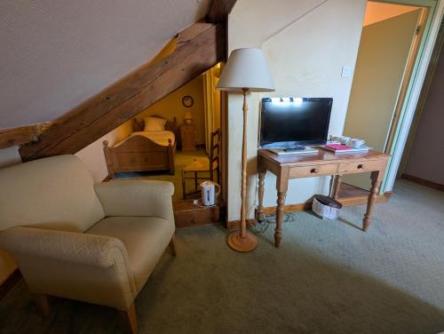 room detail thumbnail 1