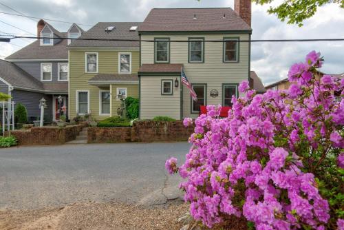 The Wander Inn in Blowing Rock, USA