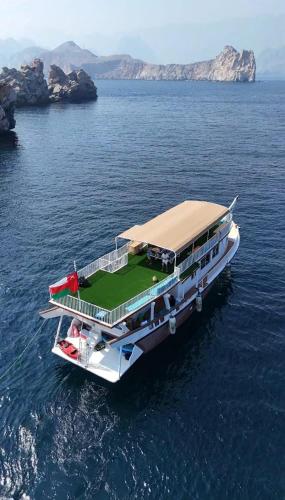 Musandam Starlight Dhow Cruise in Dibba