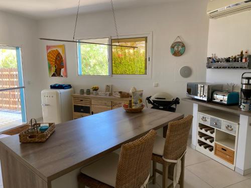 Vila Mare - Praia de Chaves frontline in Rabil