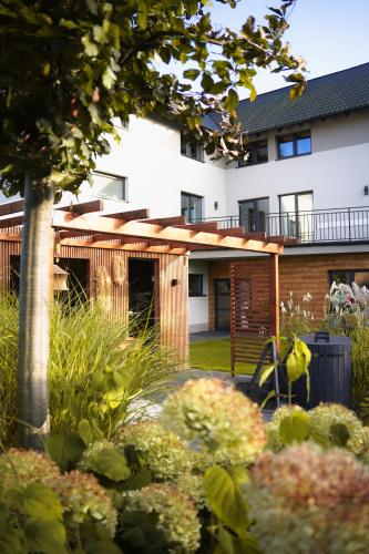 Busola House - Stegna