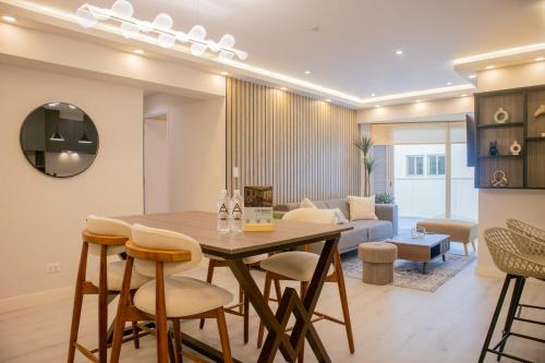 Relaxing 3BR Balcony in Vibrant Miraflores