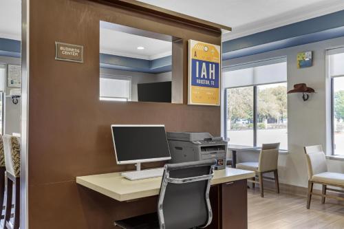 Best Western Plus North Houston Inn & Suites in Houston, USA